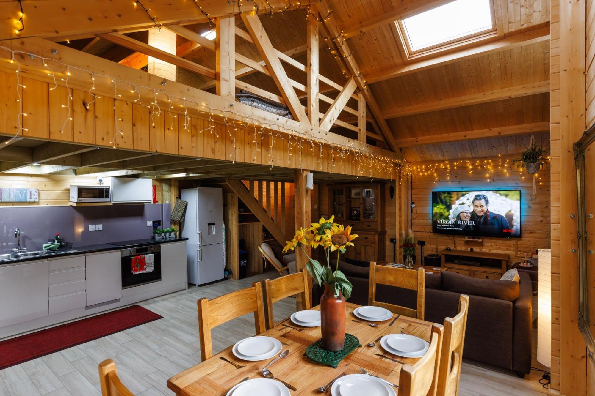 Spacious Cabin Evcharger And Free Parking Near Cambridge Zewnętrze zdjęcie