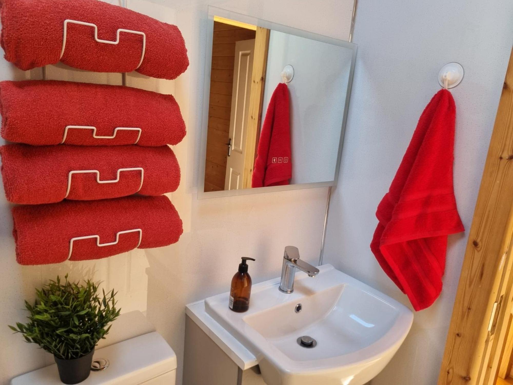 Spacious Cabin Evcharger And Free Parking Near Cambridge Zewnętrze zdjęcie